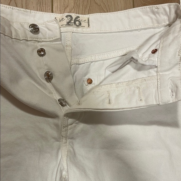 Free People We The Free Tapered Baggy Boyfriend Jeans, Chalk White, sz 26 - Picture 11 of 16
